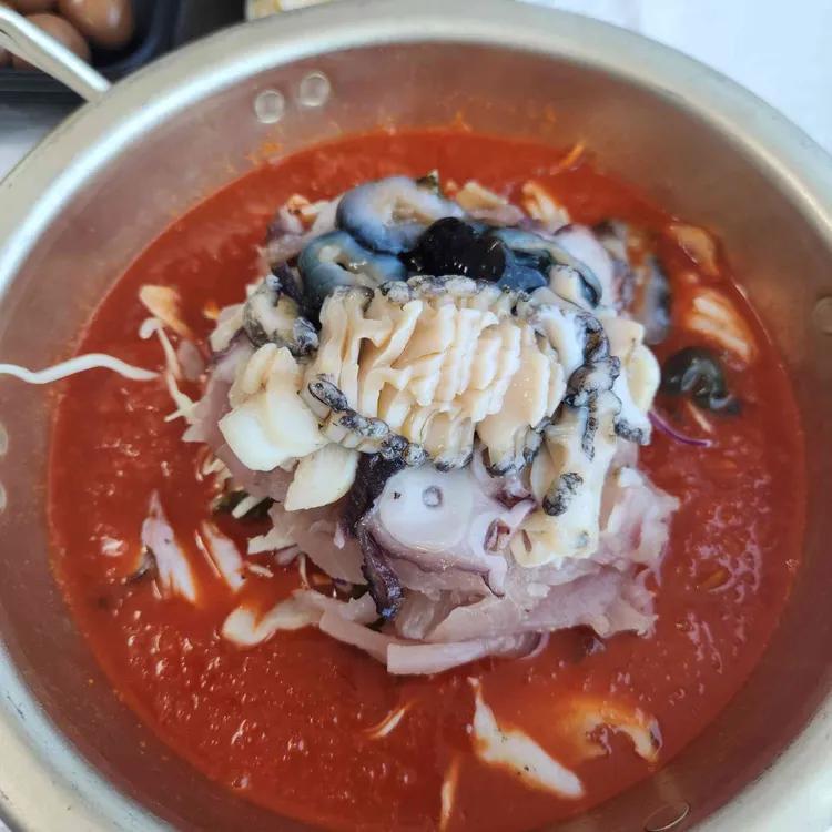 동해 맛집 물회, 이 가격에 이 퀄리티 실화? 현지인도 극찬한 진짜 맛집 리스트