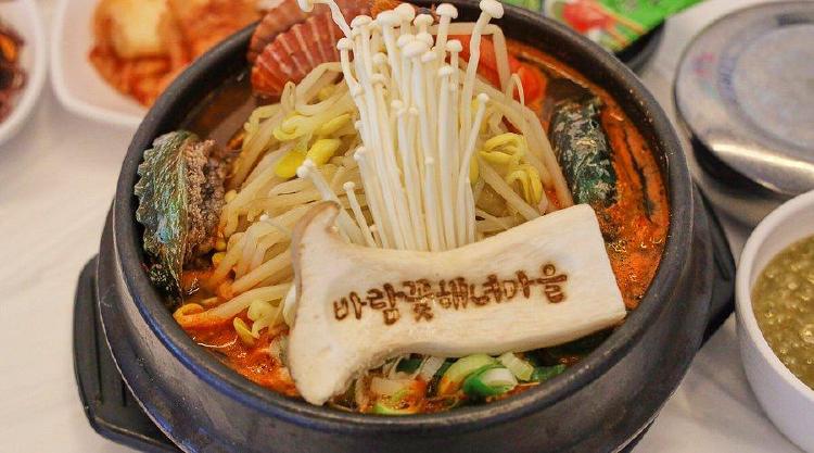 속초 맛집 후기 속초 여행 가면 이 집은 꼭! 현지인도 극찬한 반전 맛집 리스트