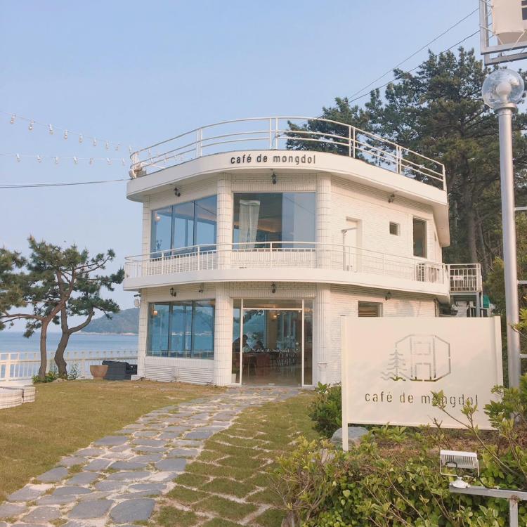 여수 카페드몽돌, 여수 오션뷰 끝판왕? 직접 가본 리얼 후기!