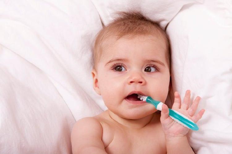 유아 치약 저불소로 바꿨더니 충치 폭발? 엄마들 후회담