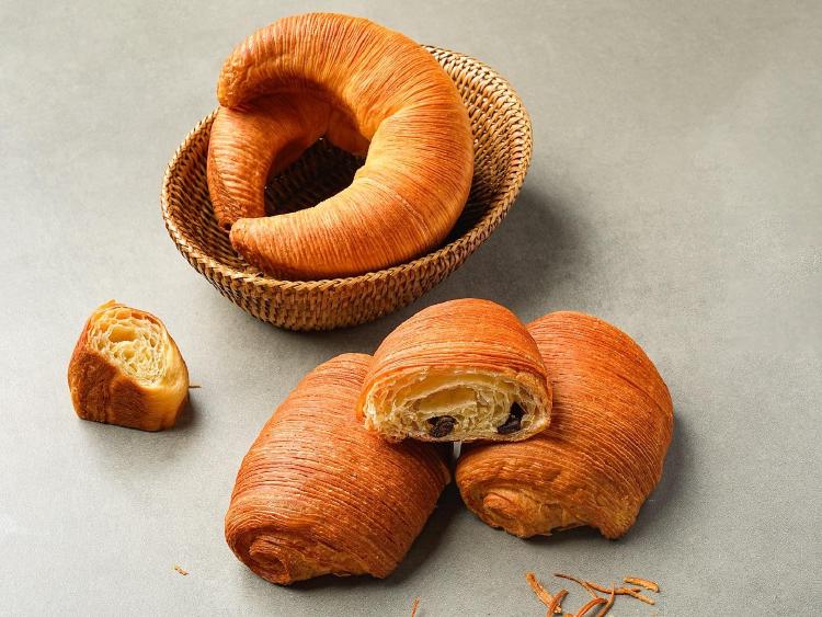 만겹 크루아상 가격, 충격! 5800원에 이 미친 바삭함?