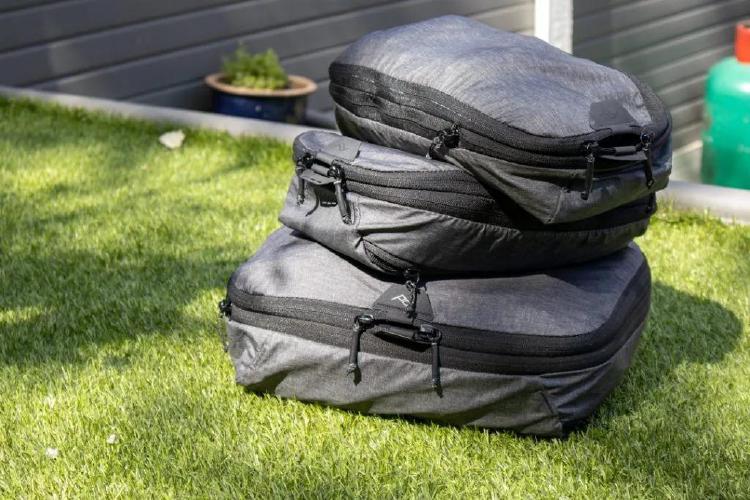 여행용 압축 백팩, 짐 반토막 낸 비밀 공개!