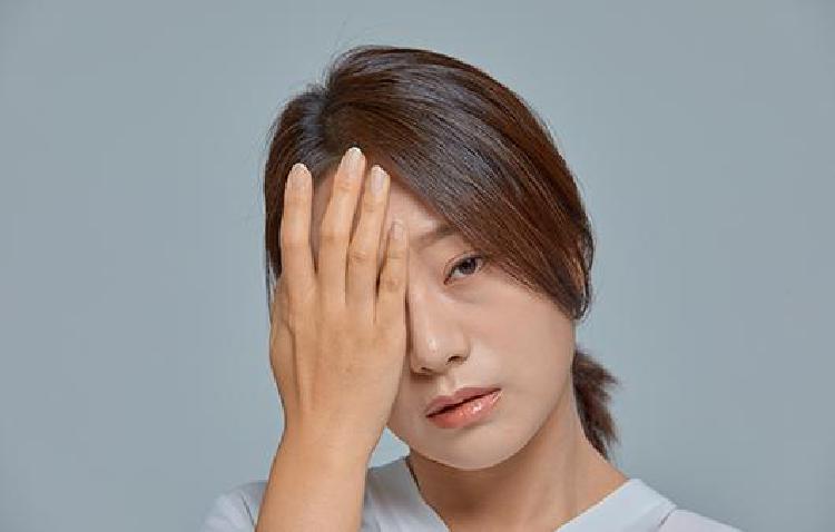 위 눈꺼풀 떨림, 마그네슘 탓 아니에요… 진짜 원인 충격!